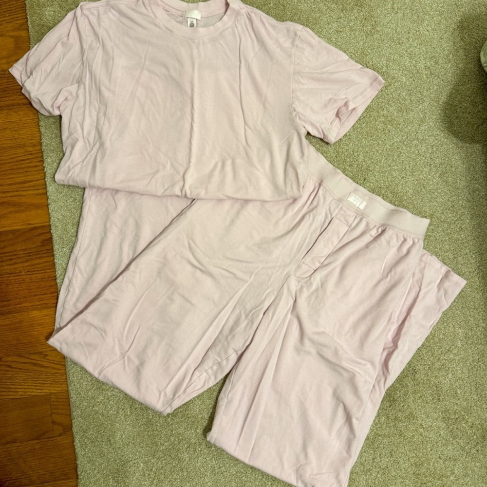 SKIMS Boyfriend Loose Pants & Tee